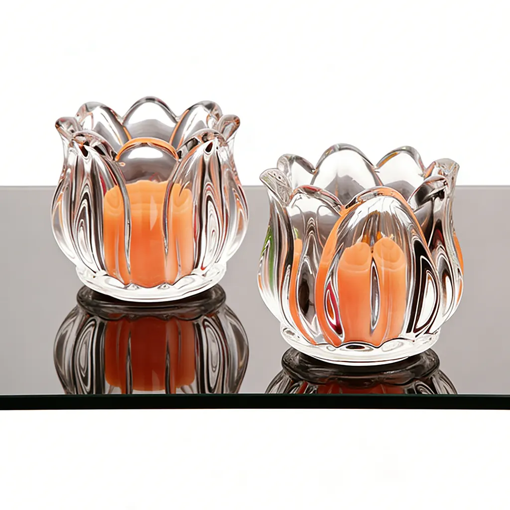 Potes de vidro transparentes para velas em formato de tulipa