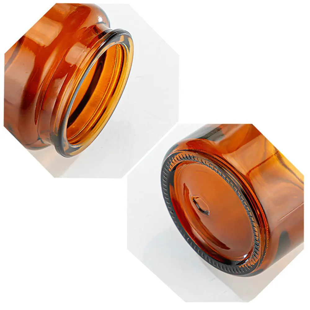 detaily skleněných nádob s korkovými víčky